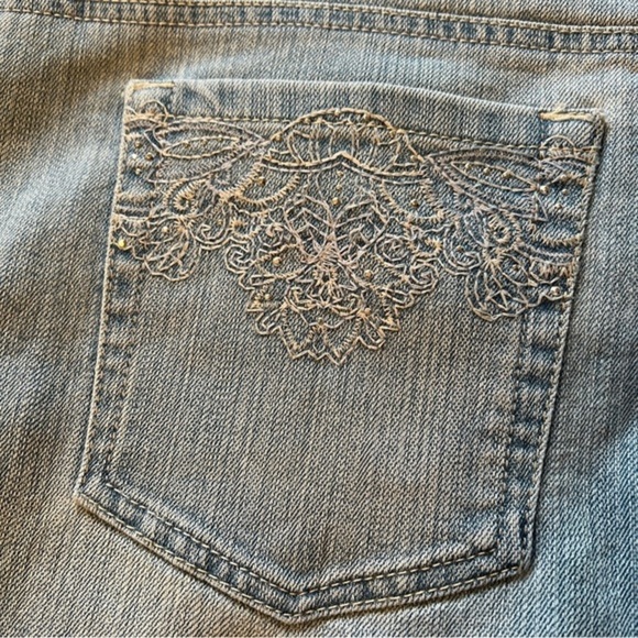 NWT Gloria Vanderbilt Ladies' Amanda Denim Caprice Jeans Size 14 (A4) - Picture 7 of 9